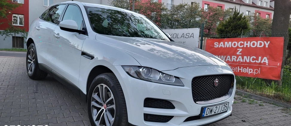 Jaguar F-Pace cena 111900 przebieg: 76000, rok produkcji 2018 z Zabrze małe 121